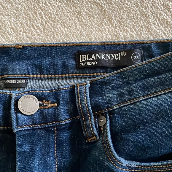 Blank NYC the bond mid rise skinny Jean in size 28 - Picture 3 of 7